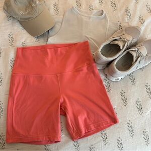 LULULEMON ALIGN 6” SHORTS SIZE 8 LIKE NEW